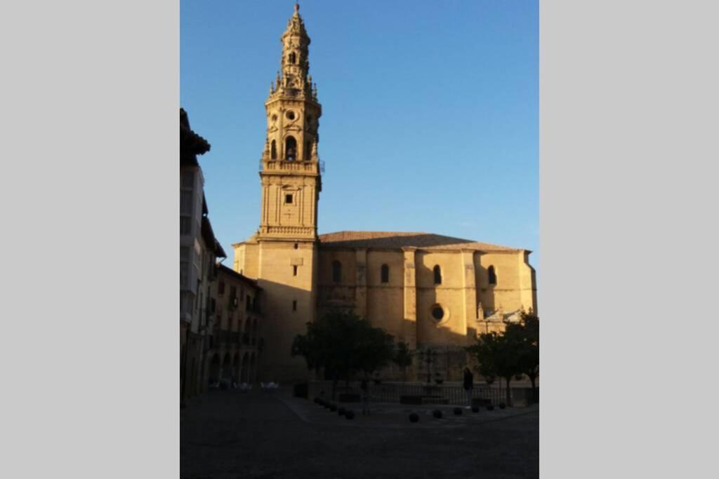 Bonito Alojamiento En Briones Exterior photo